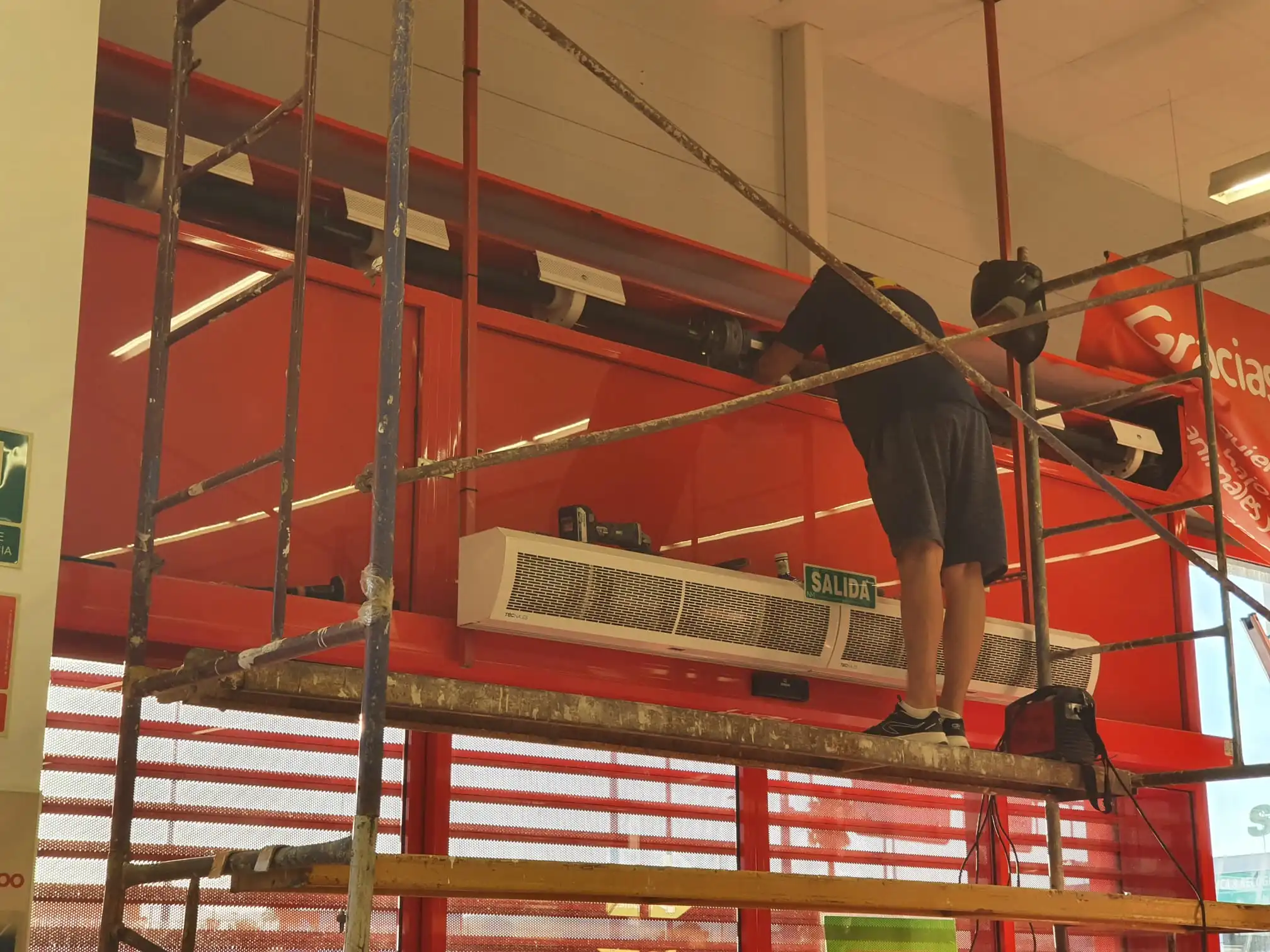 instalacion de puertas automaticas Xirivella